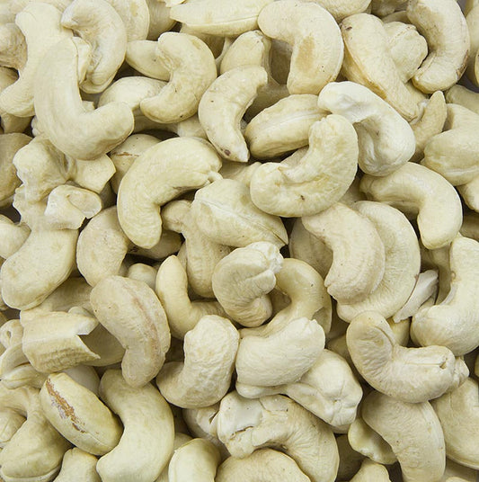 German:
Langsam geröstete und ungesalzene Cashewkerne, verpackt in einer 1 kg Packung