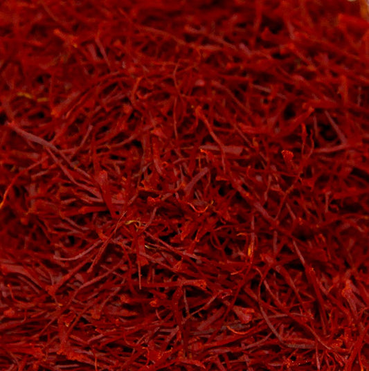 Alt text: Premium 1 g package of Iranian Safran-Fäden (saffron threads), a high-quality and aromatic spice renowned for its rich flavor and vibrant color