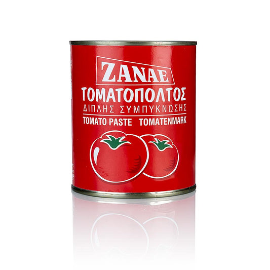 Close-up image of Zanae 860g double concentrated tomato paste in a tube, a popular cooking ingredient for rich and flavorful sauces and dishes