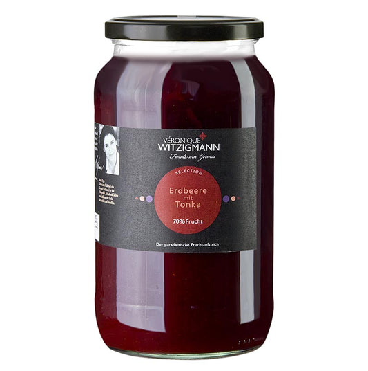 Delicious 1 kg jar of Erdbeere mit Tonkabohne fruit spread, made with fresh strawberries and fragrant tonka bean, perfect for breakfast or snacks