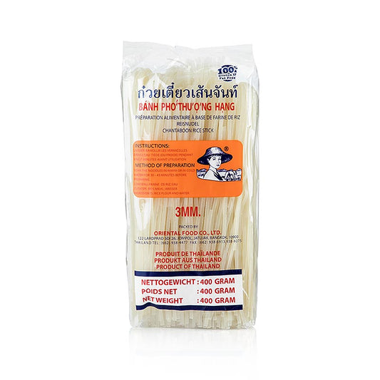 Close-up of 400g package of Reis Tagliatelle, 3mm wide, perfect for delicious pasta dishes