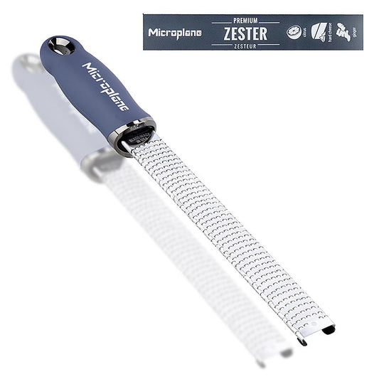 Alt text: Reibe Microplane Classic, Zester Denimblau 46223 (Zester grater) in denim blue color, a high-quality kitchen tool for grating and zesting, with a durable design perfect for culinary use, available in a single unit